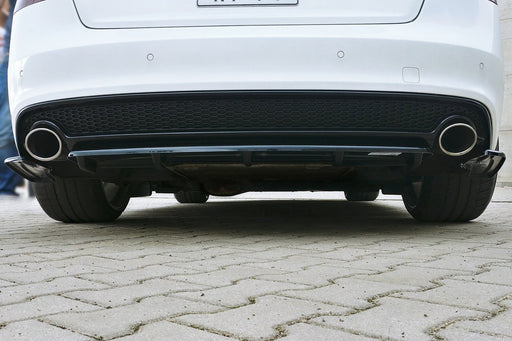 Maxton Design Rear Splitter AUDI A5 S-LINE FACELIFT (with a vertical bar)