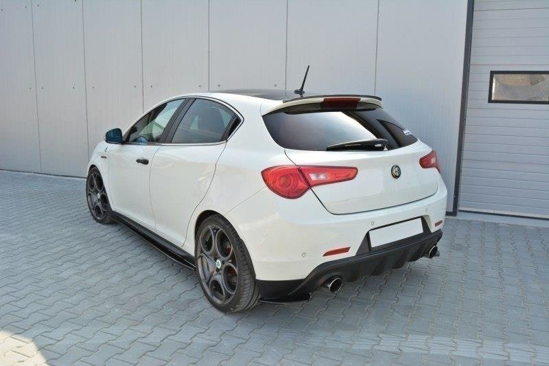 Maxton Design SPOILER CAP V.1 Alfa Romeo Giulietta