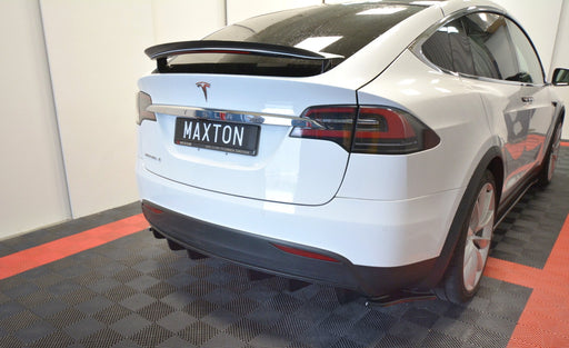 Maxton Design REAR VALANCE TESLA MODEL X