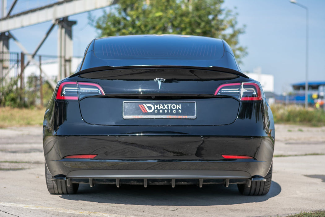 Maxton Design Rear Valance Tesla Model 3