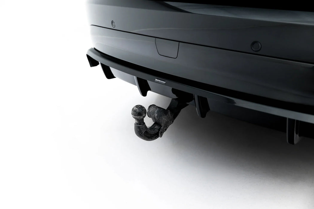 Rear Splitter (with vertical bars) Land Rover Discovery HSE Mk5 Facelift