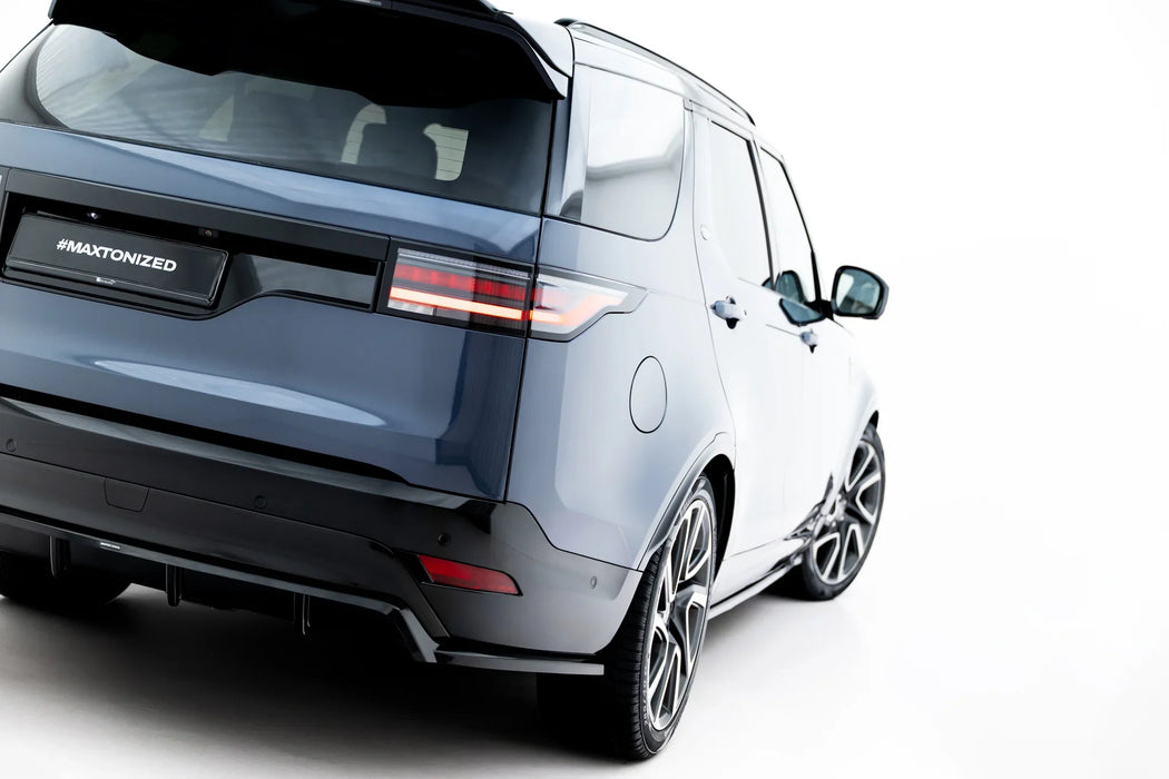 Rear Splitter (with vertical bars) Land Rover Discovery HSE Mk5 Facelift
