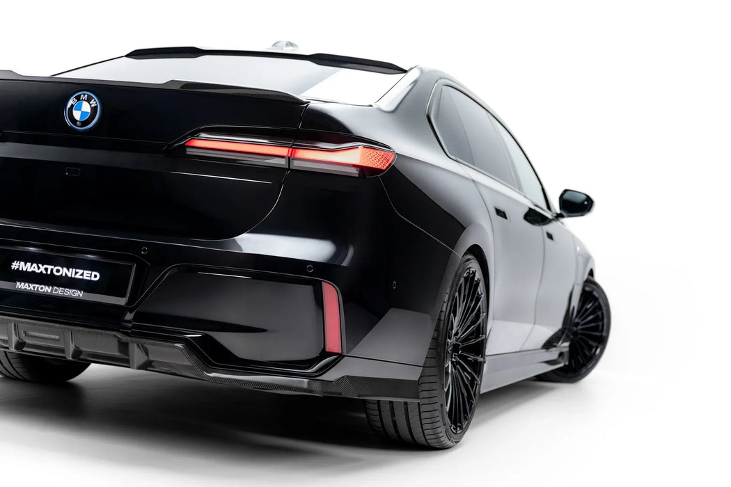 Prepreg Carbon Fiber Rear Splitter (with vertical bars) BMW 7 M-Pack / i7 M-Pack G70