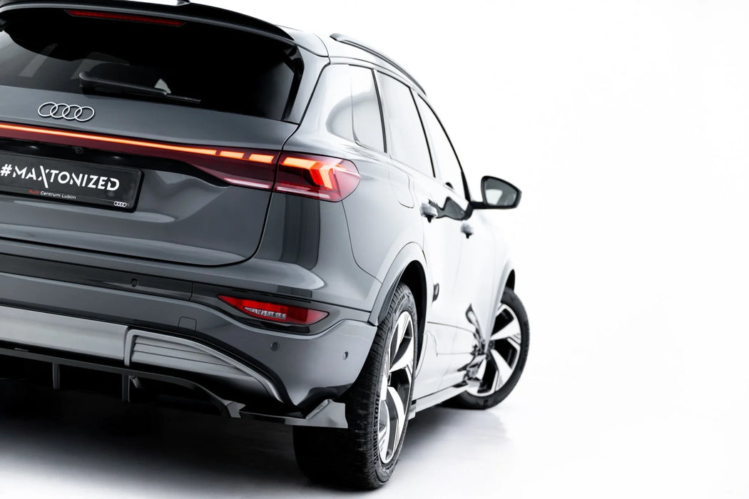 Rear Splitter (with vertical bars) Audi Q6 e-tron S-Line / SQ6 e-tron SUV / Sportback Mk1