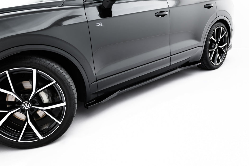 Set of Splitters Volkswagen Touareg R-Line Mk3 Facelift