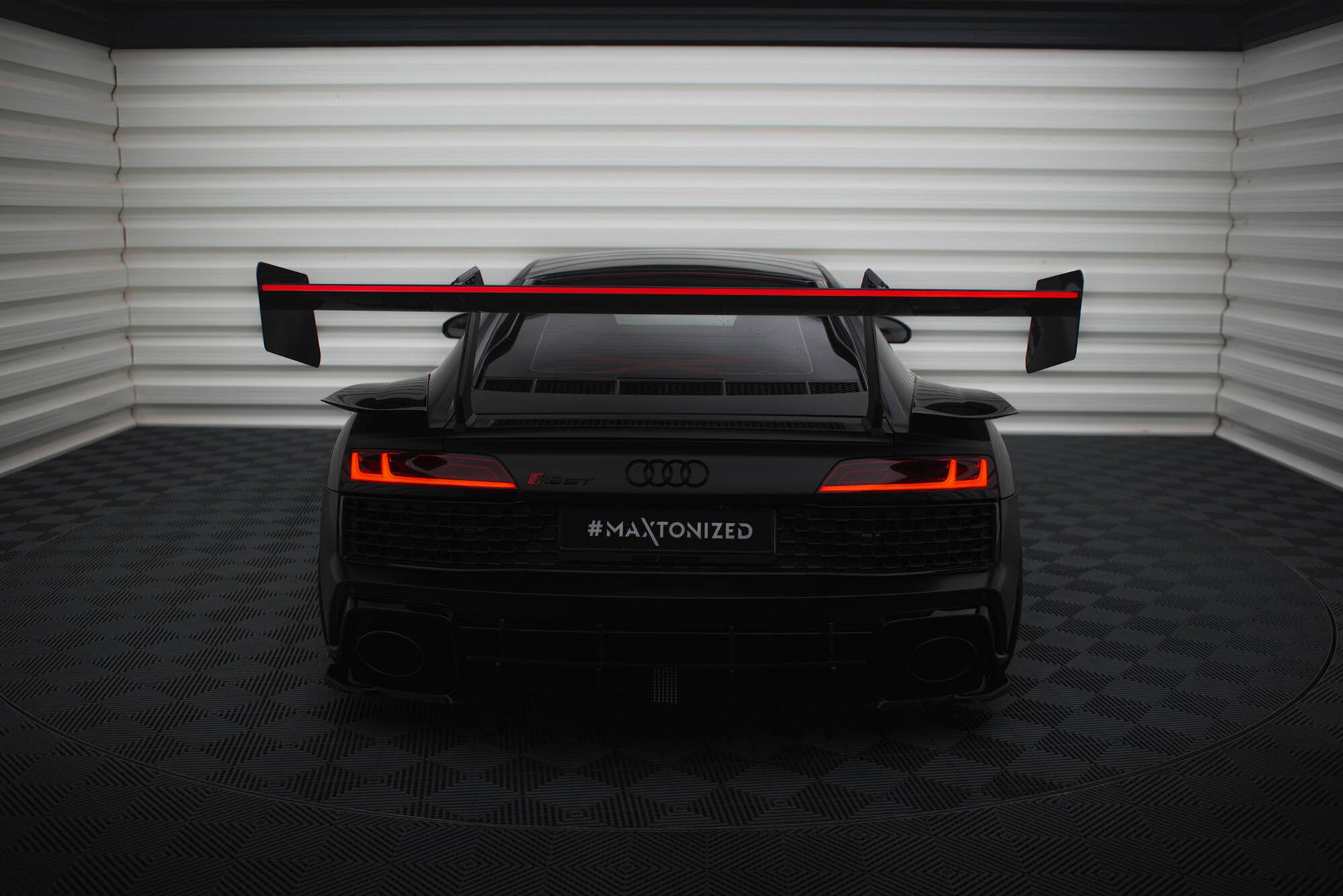 Maxton Design Carbon Spoiler + LED Audi R8 Mk2 — Maxton Design AU