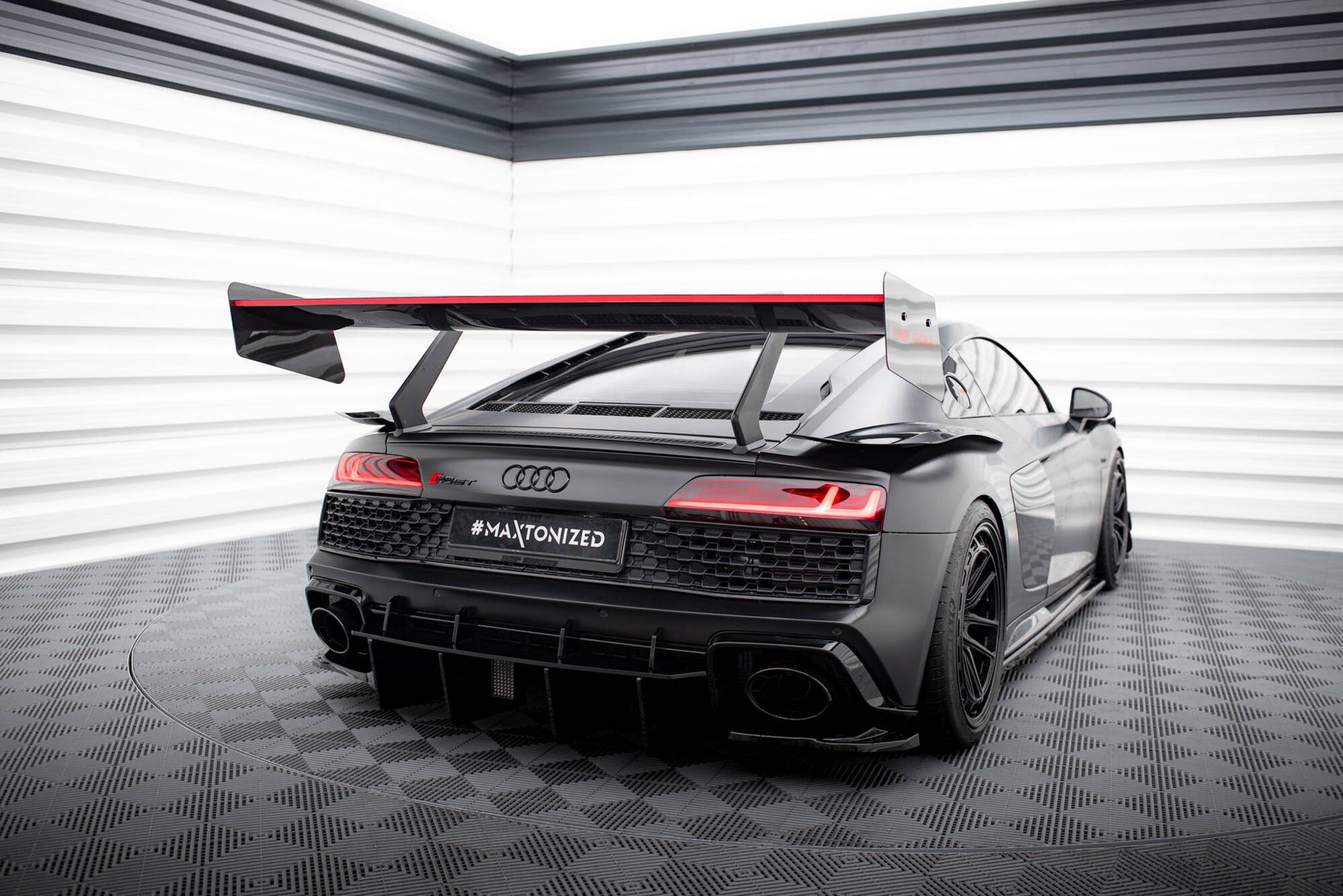 Maxton Design Carbon Spoiler + LED Audi R8 Mk2 — Maxton Design AU