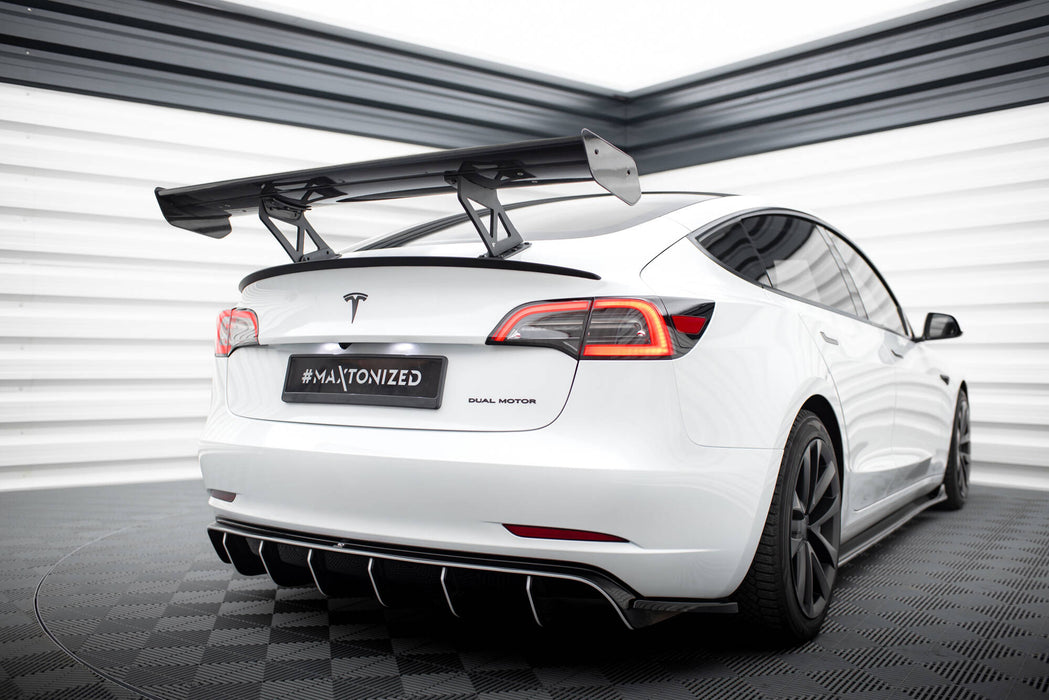 Maxton Design Carbon Spoiler Tesla Model 3