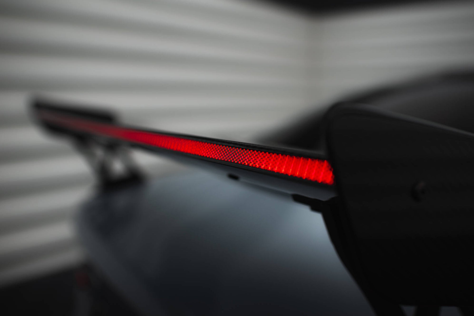 Maxton Design Carbon Spoiler With External Brackets Uprights + LED BMW ...