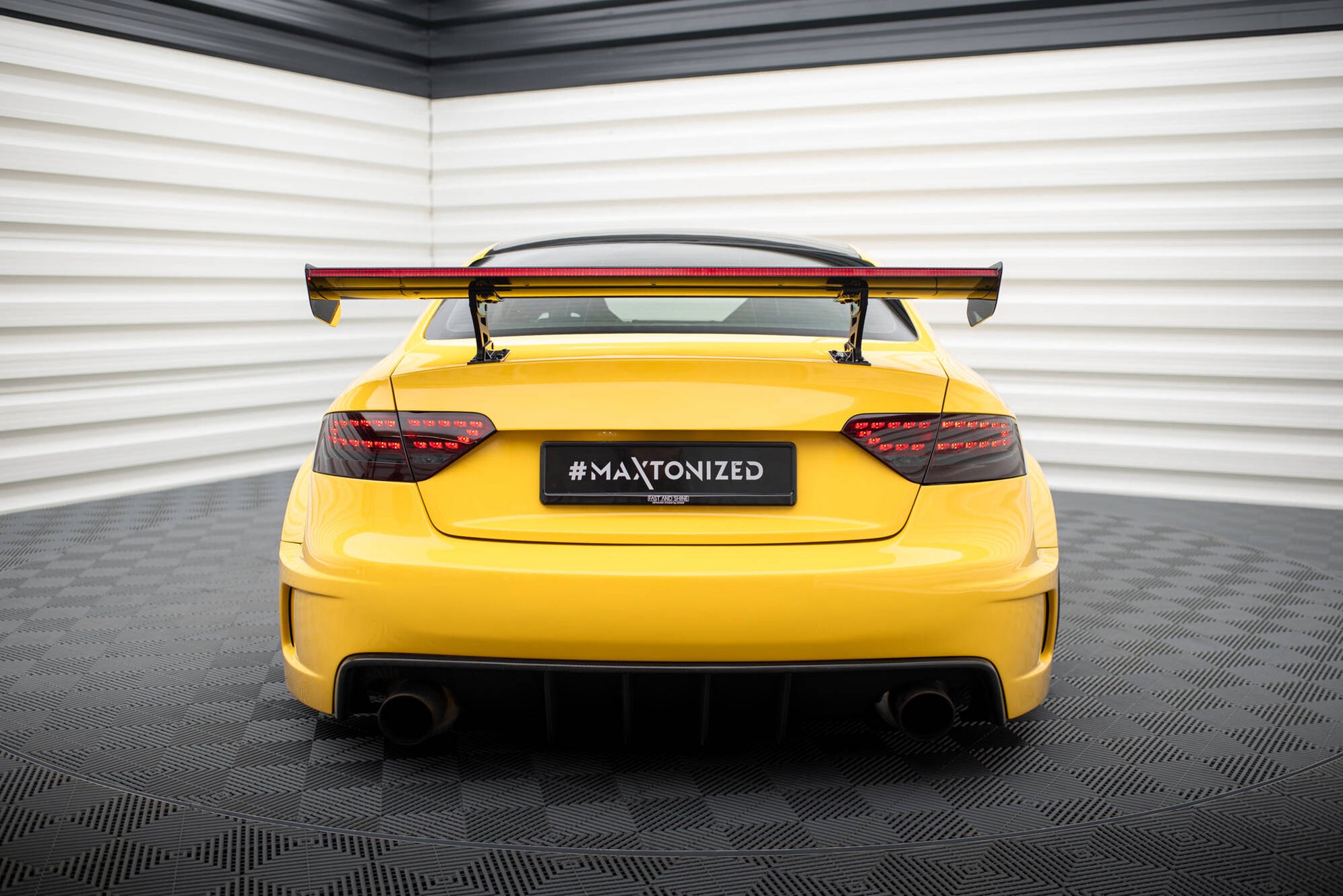 Maxton Design Carbon Spoiler With Internal Brackets Uprights + LED Aud ...