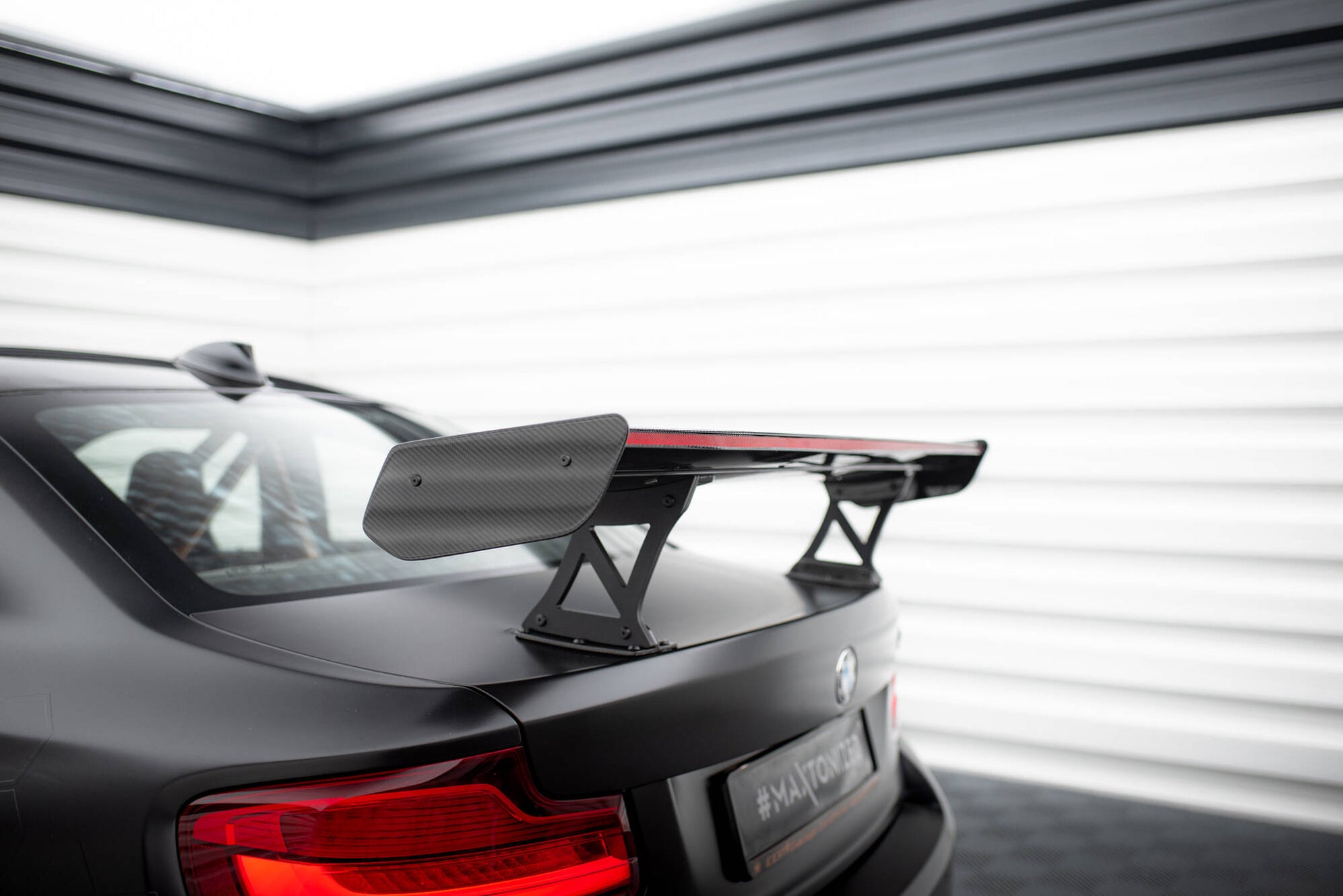 Maxton Design Carbon Spoiler With Internal Brackets Uprights + LED BMW ...