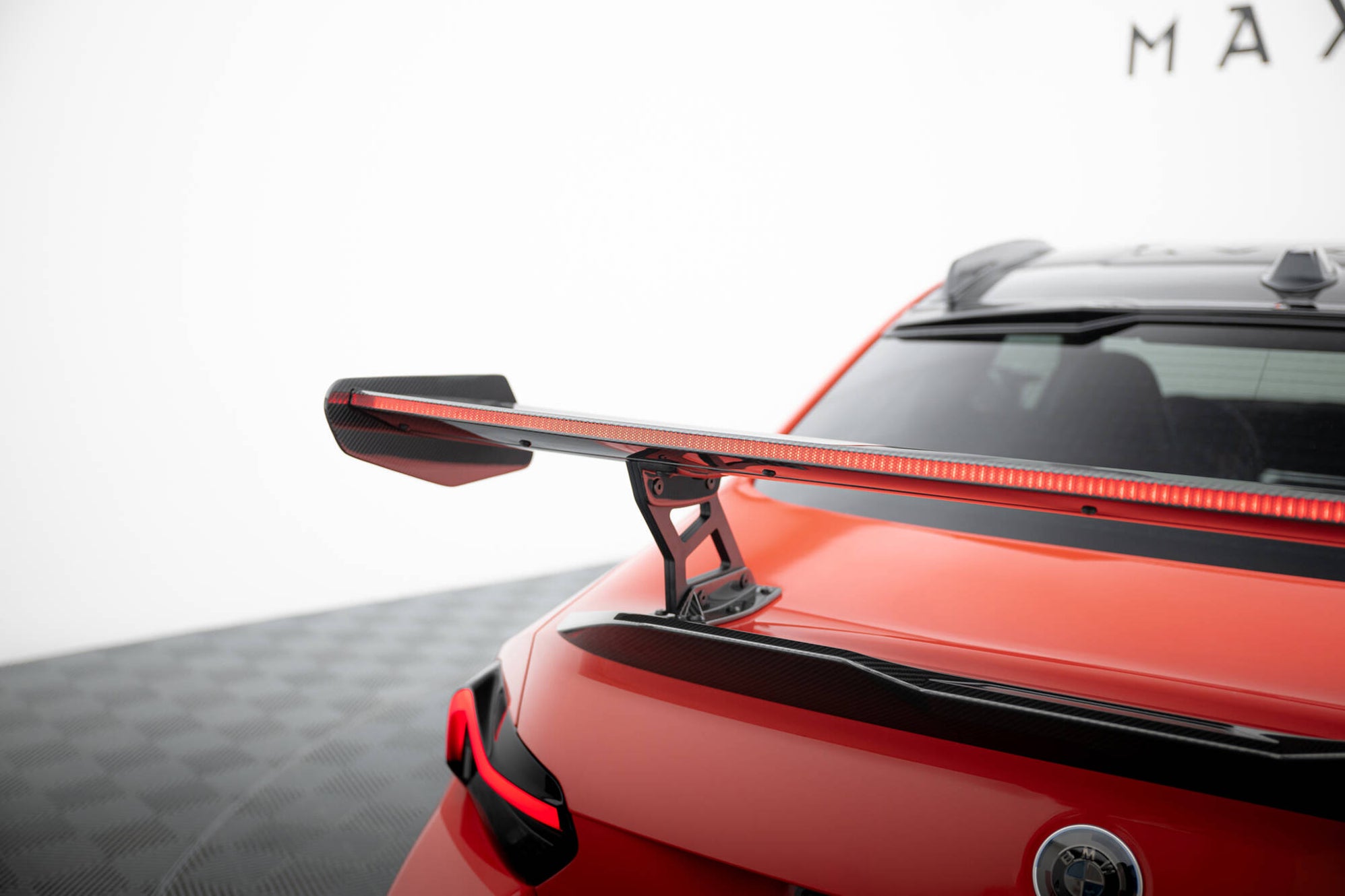 Maxton Design Carbon Spoiler With Internal Brackets Uprights + LED BMW ...