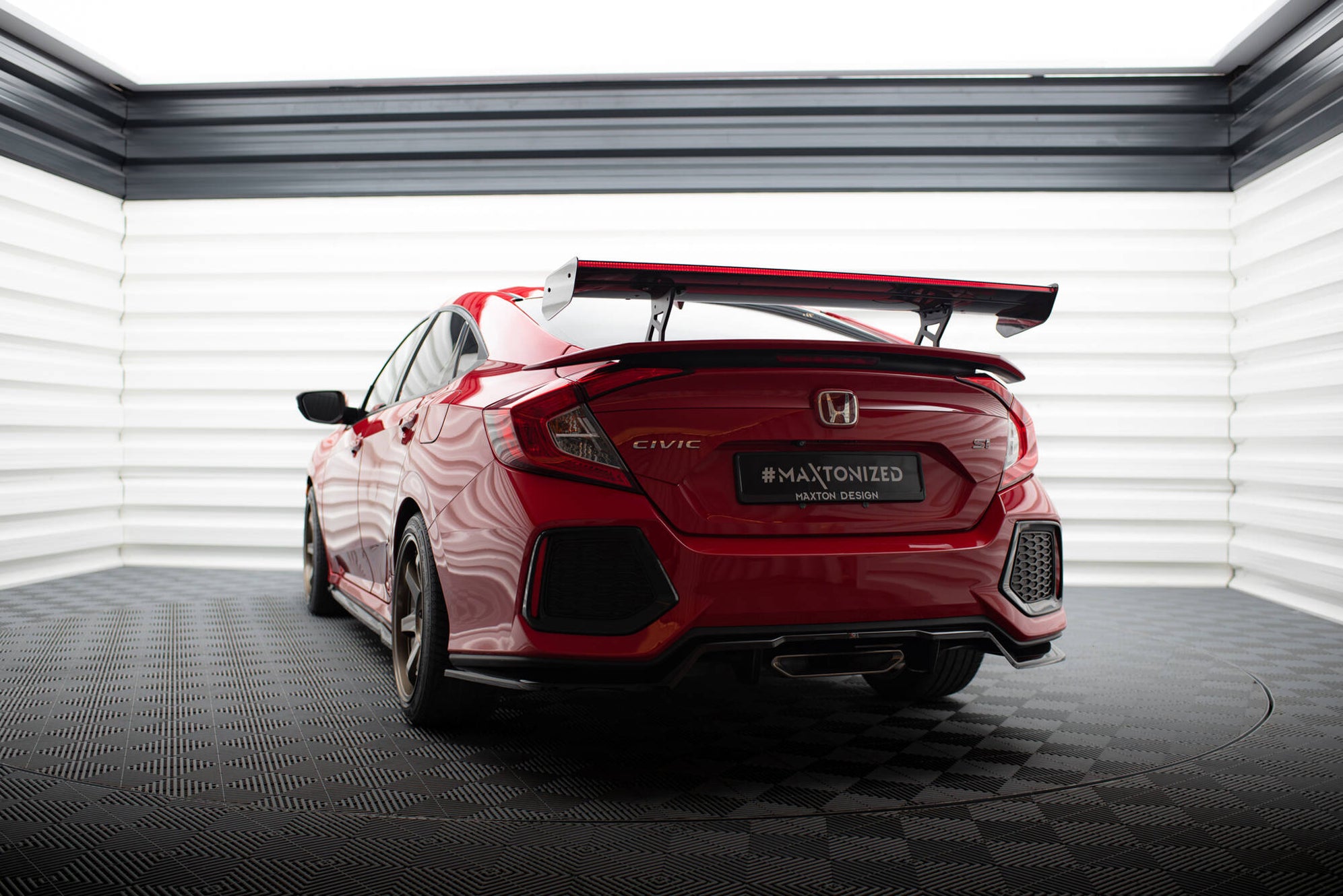 Maxton Design Carbon Spoiler With Internal Brackets Uprights + LED Hon ...