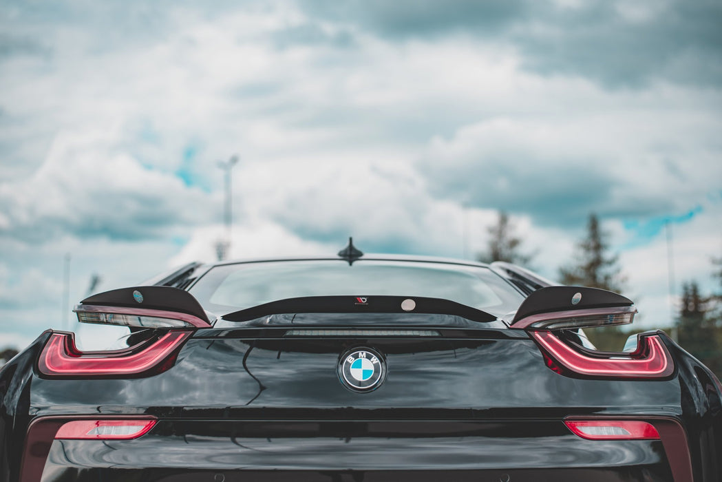Maxton Design Central Cap Spoiler BMW i8