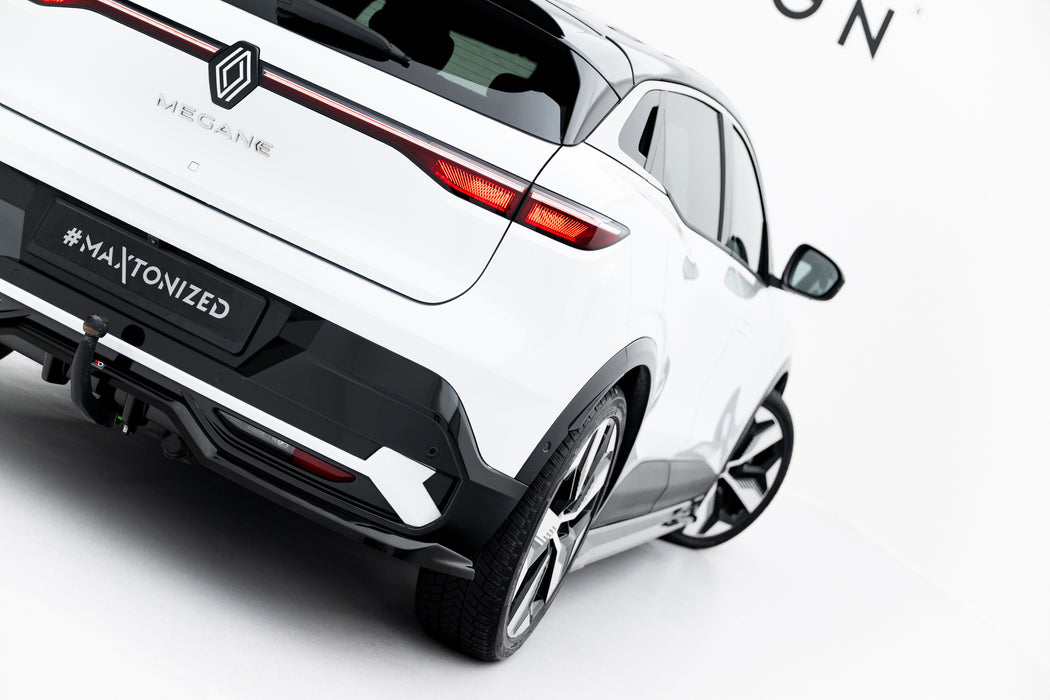 Maxton Design Central Rear Splitter (with vertical bars) Renault Megane E-Tech Electric Mk1