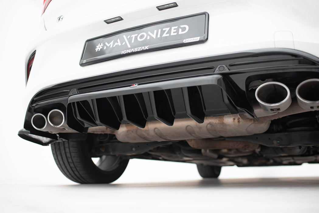 Maxton Design Central Rear Splitter (with vertical bars) Volkswagen T-Roc R Mk1