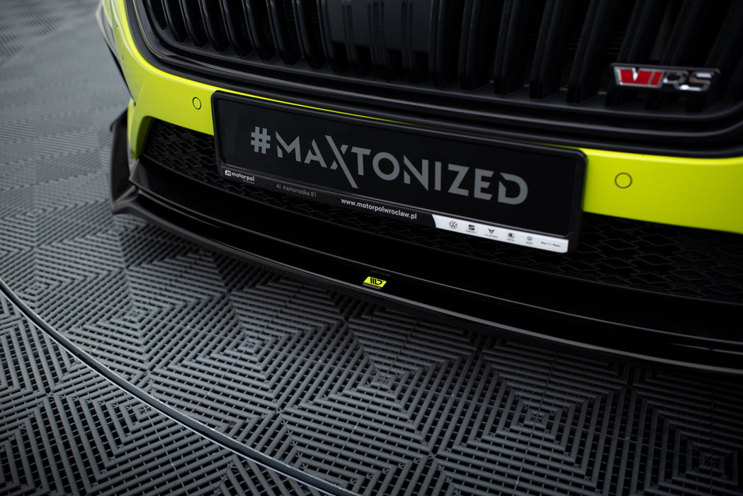 Maxton Design Front Splitter V.2 + Flaps Skoda Octavia RS Mk4