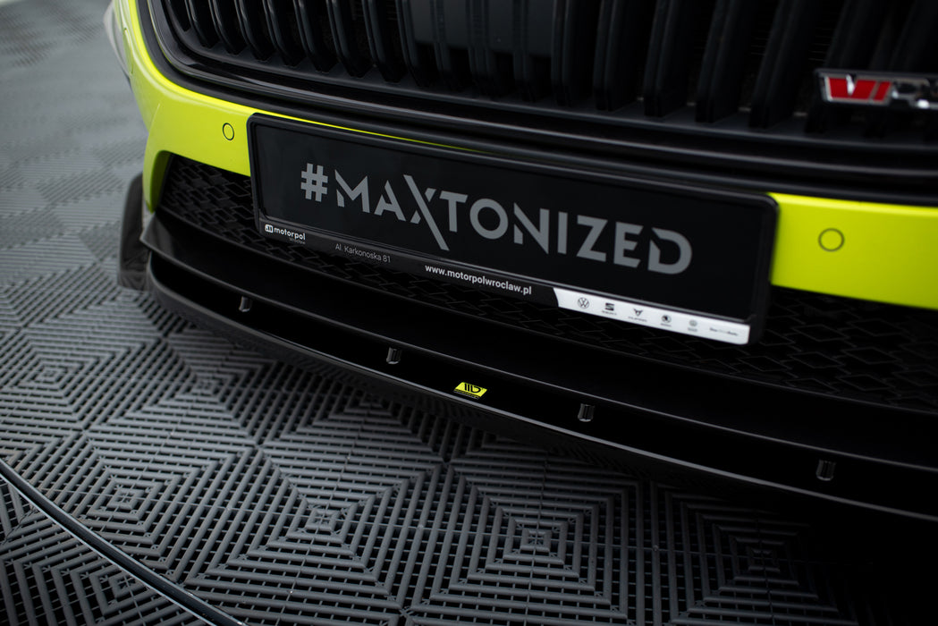 Maxton Design Front Splitter V.3 Skoda Octavia RS Mk4