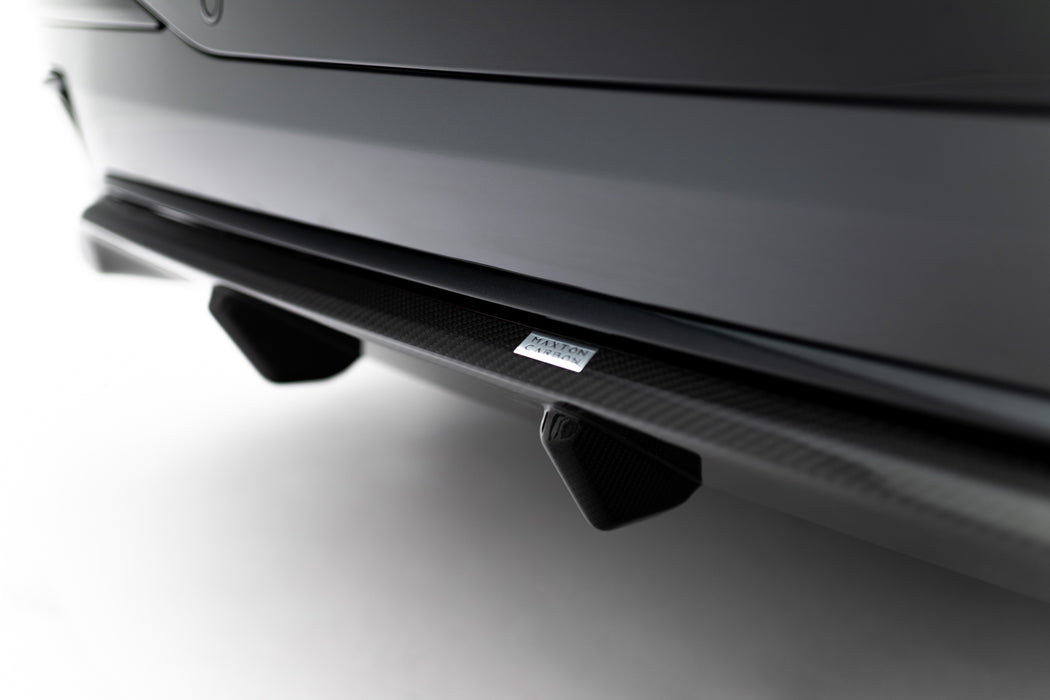 Maxton Design Prepreg Carbon Fiber Rear Diffuser BMW X7 M-Pack G07 Facelift