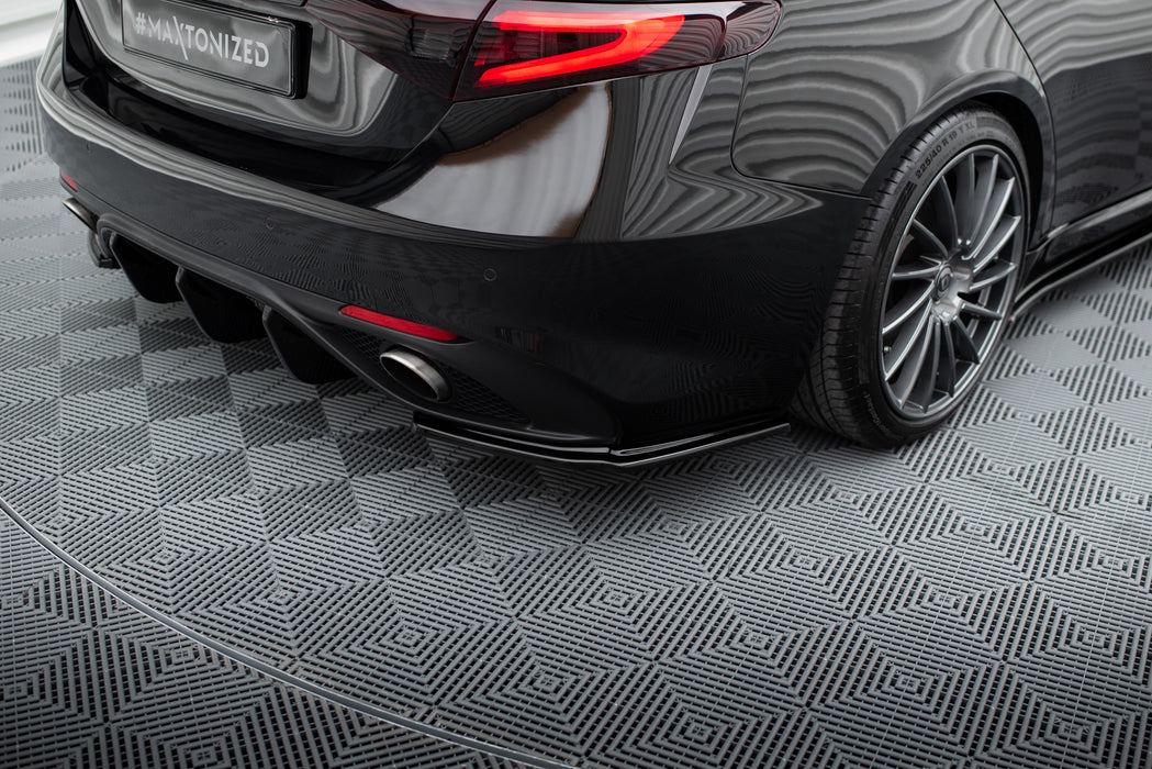 Maxton Design REAR SIDE SPLITTERS ALFA ROMEO GIULIA VELOCE