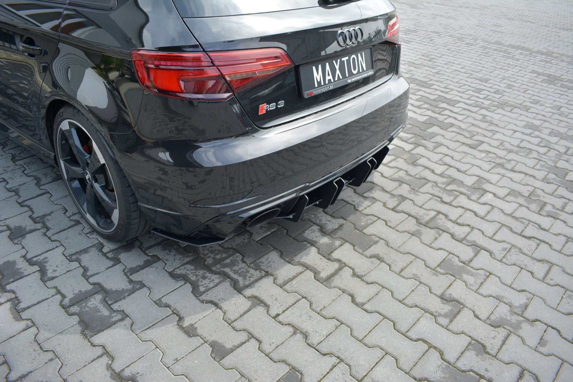 Maxton Design Rear Diffuser V.2 Audi RS3 8V FL Sportback — Maxton Design AU