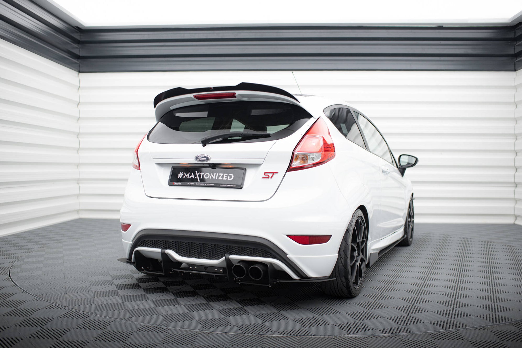 Maxton Design Rear Diffuser V.2 Ford Fiesta Mk7 ST FL — Maxton Design AU