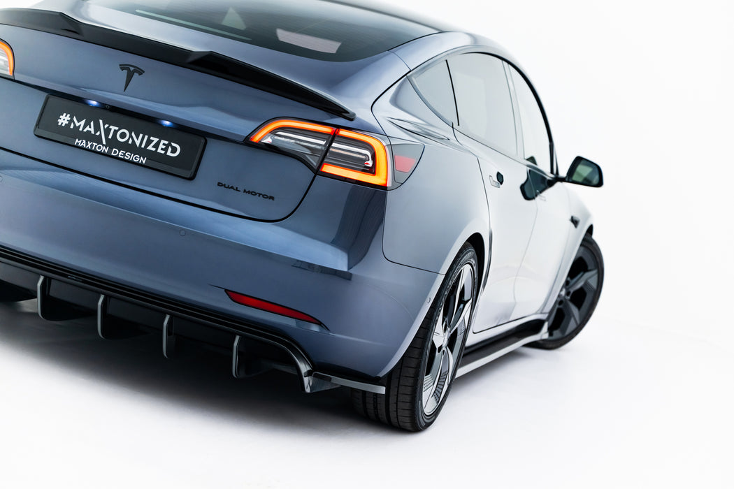 Maxton Design Rear Side Splitters V.2 Tesla Model 3