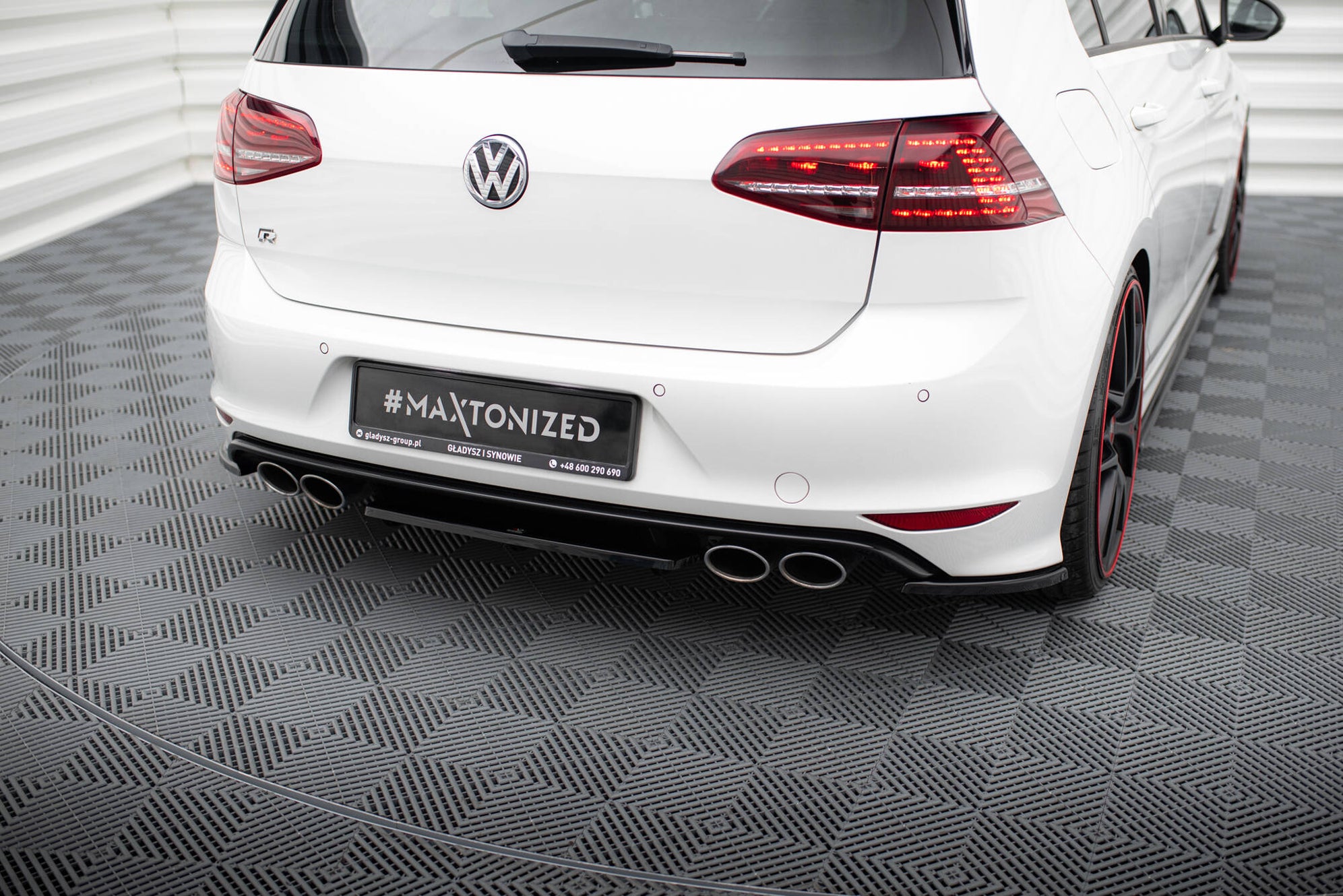 Maxton Design Rear Splitter VW GOLF VII R (with vertical bars) — Maxton ...