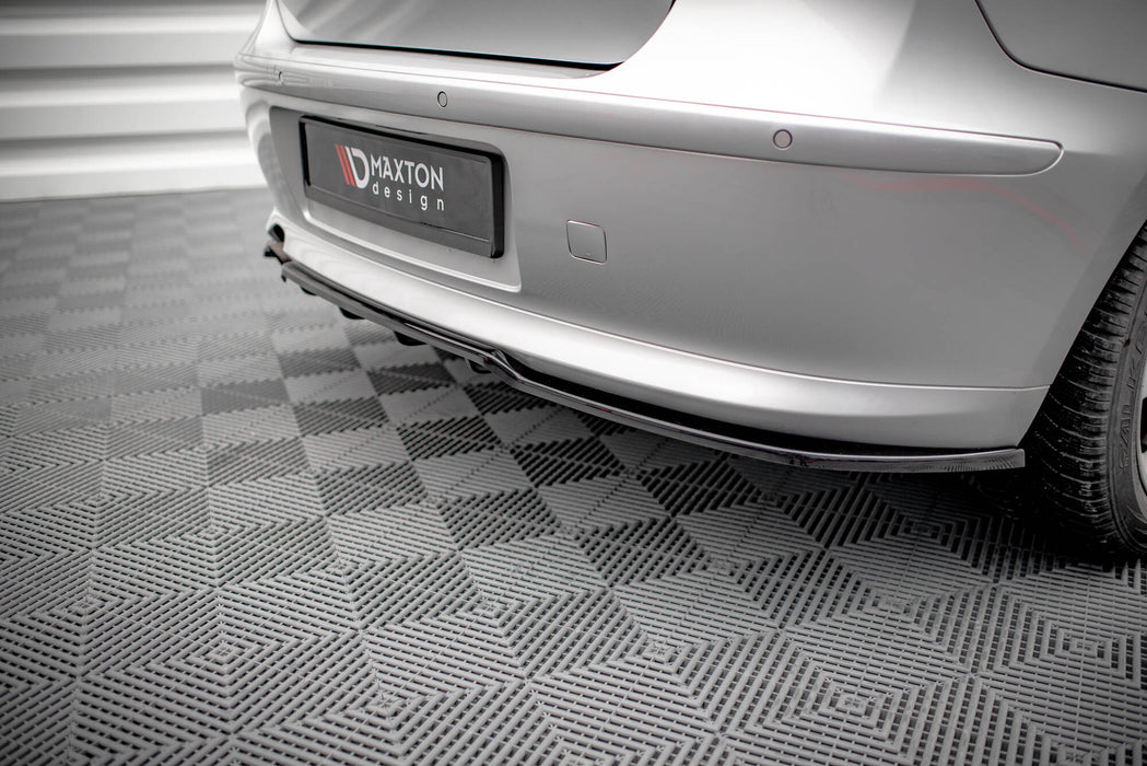 Maxton Design Rear Splitter (with vertical bars) BMW 1 E81 Facelift