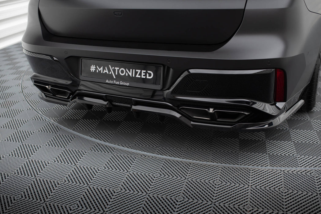 Maxton Design Rear Splitter (with vertical bars) BMW M760e G70
