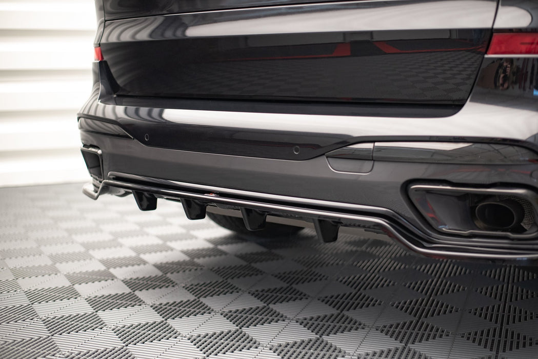 Maxton Design Rear Splitter (with vertical bars) BMW X7 M-Pack G07