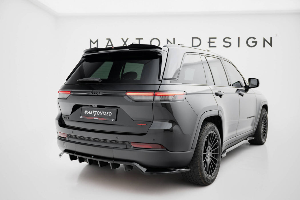 Maxton Design Rear Splitter (with vertical bars) Jeep Grand Cherokee Trailhawk Mk5
