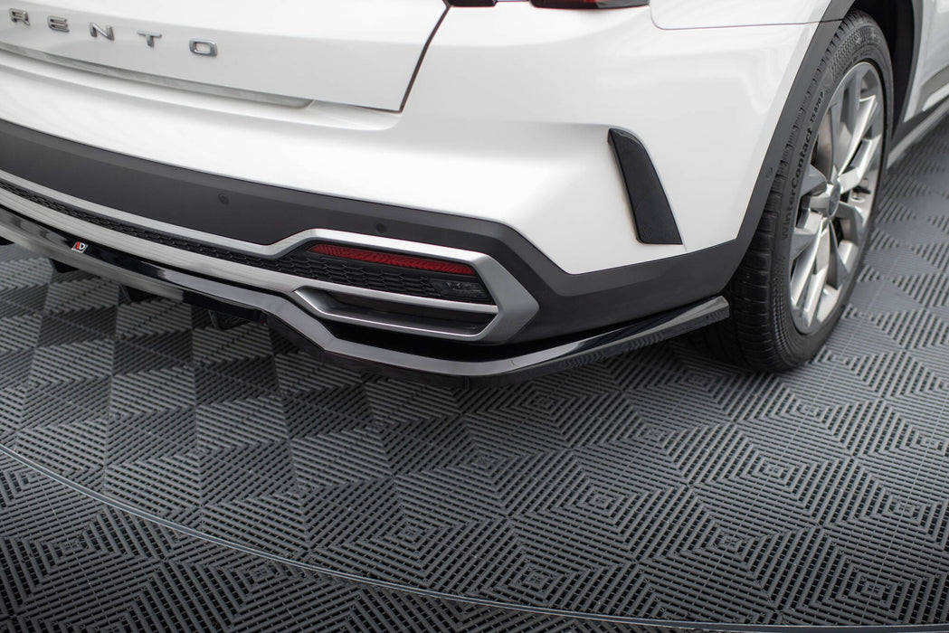 Maxton Design Rear Splitter (with vertical bars) Kia Sorento Mk4