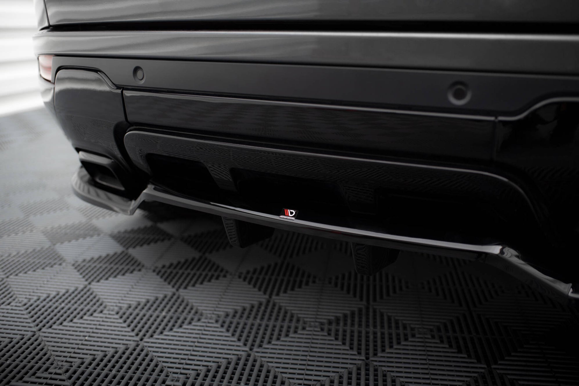 Maxton Design Rear Splitter (with vertical bars) Land Rover Range Rover ...