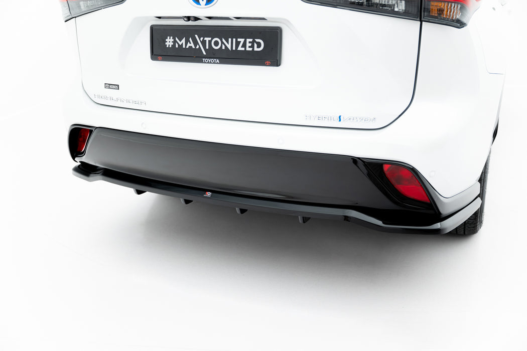 Maxton Design Rear Splitter (with vertical bars) Toyota Highlander Mk4