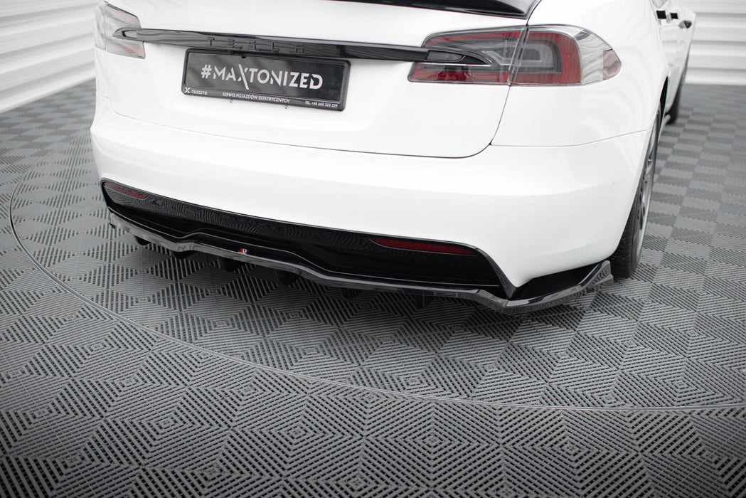 Maxton Design Rear Splitter (with vertical bars) V.1 Tesla Model S Plaid Mk1 Facelift