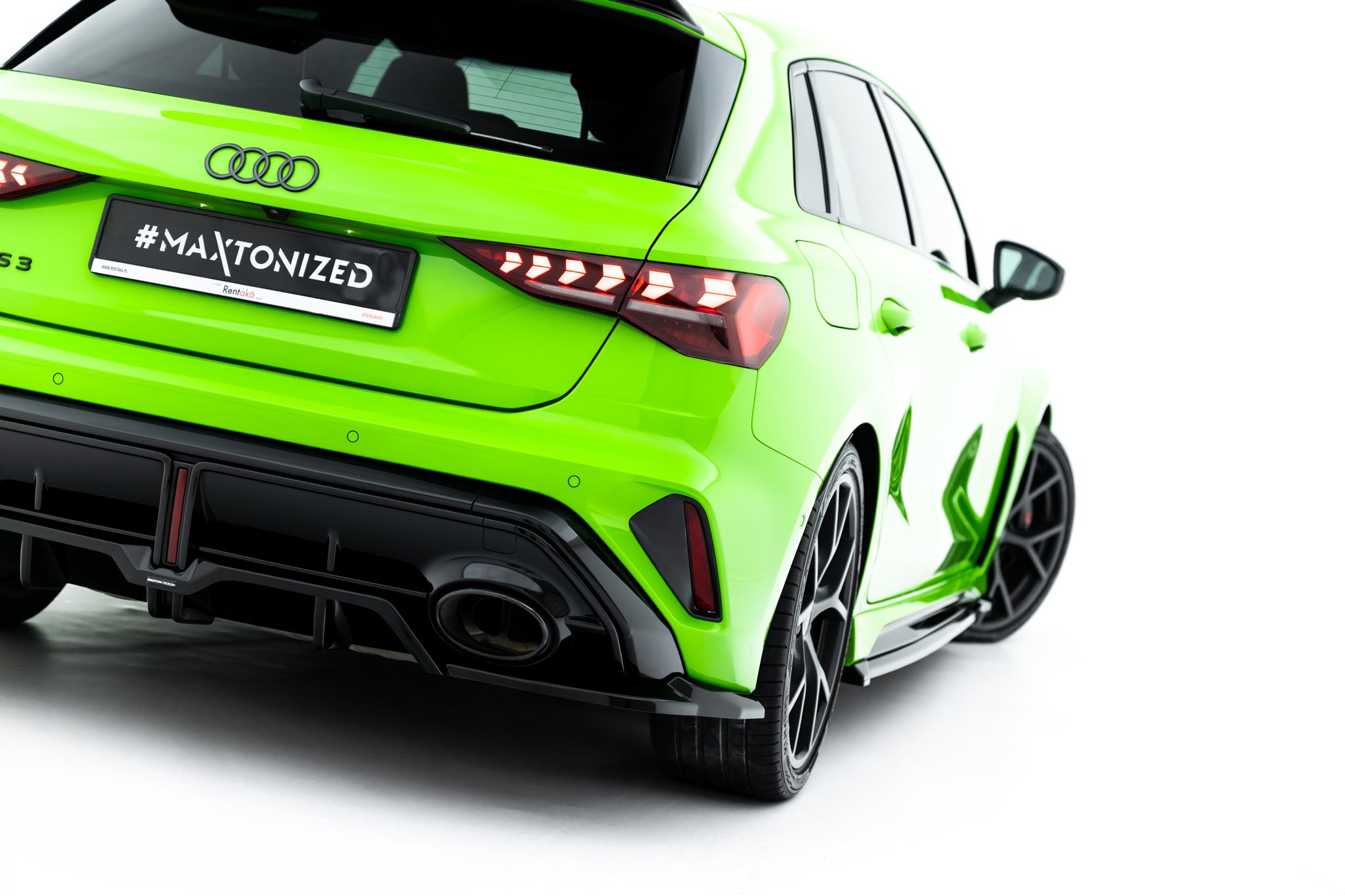 Rear Splitter (with vertical bars) V.2 Audi RS3 Sportback 8Y Faceli ...