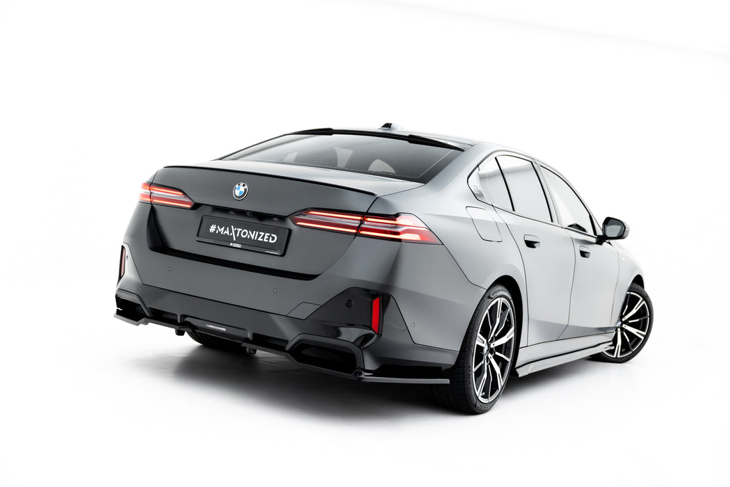 Rear Splitter (with vertical bars) V.2 BMW 5 / i5 M-Pack Sedan / Touring G60 / G61