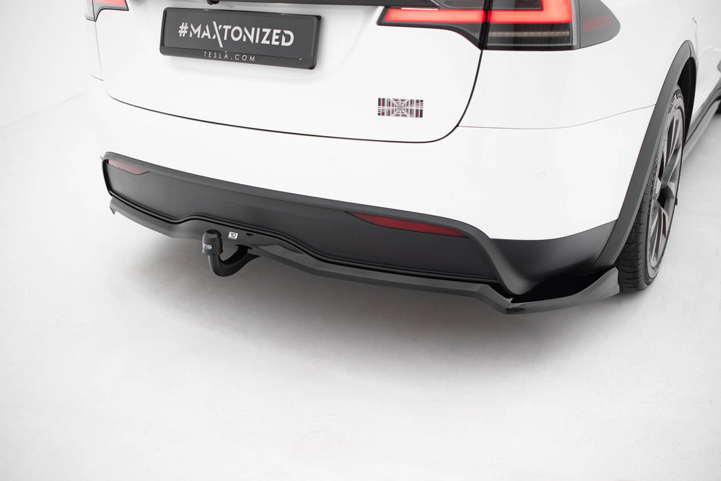 Maxton Design Rear Splitter (with vertical bars) V.2 Tesla Model X Mk1 Facelift