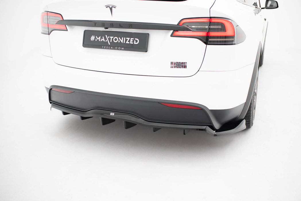 Maxton Design Rear Splitter (with vertical bars) V.2 Tesla Model X Mk1 Facelift