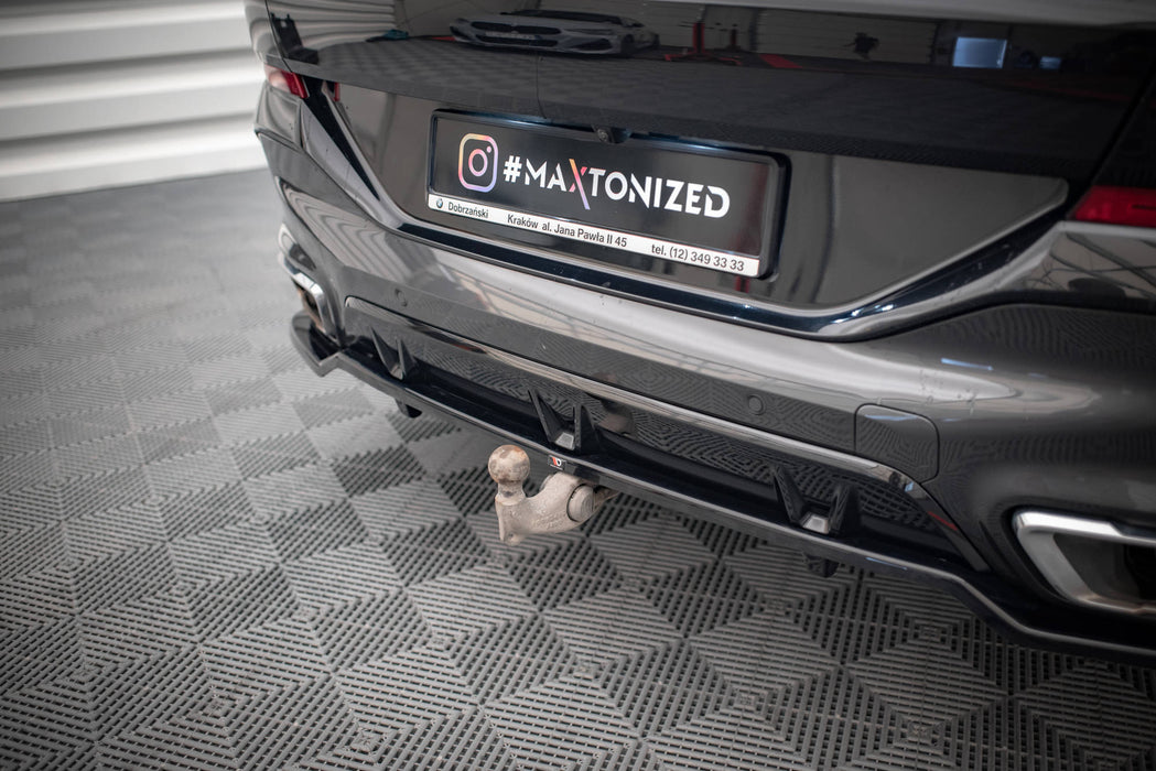 Maxton Design Rear Splitter (with vertical bars) V.3 BMW X6 M-Pack G06