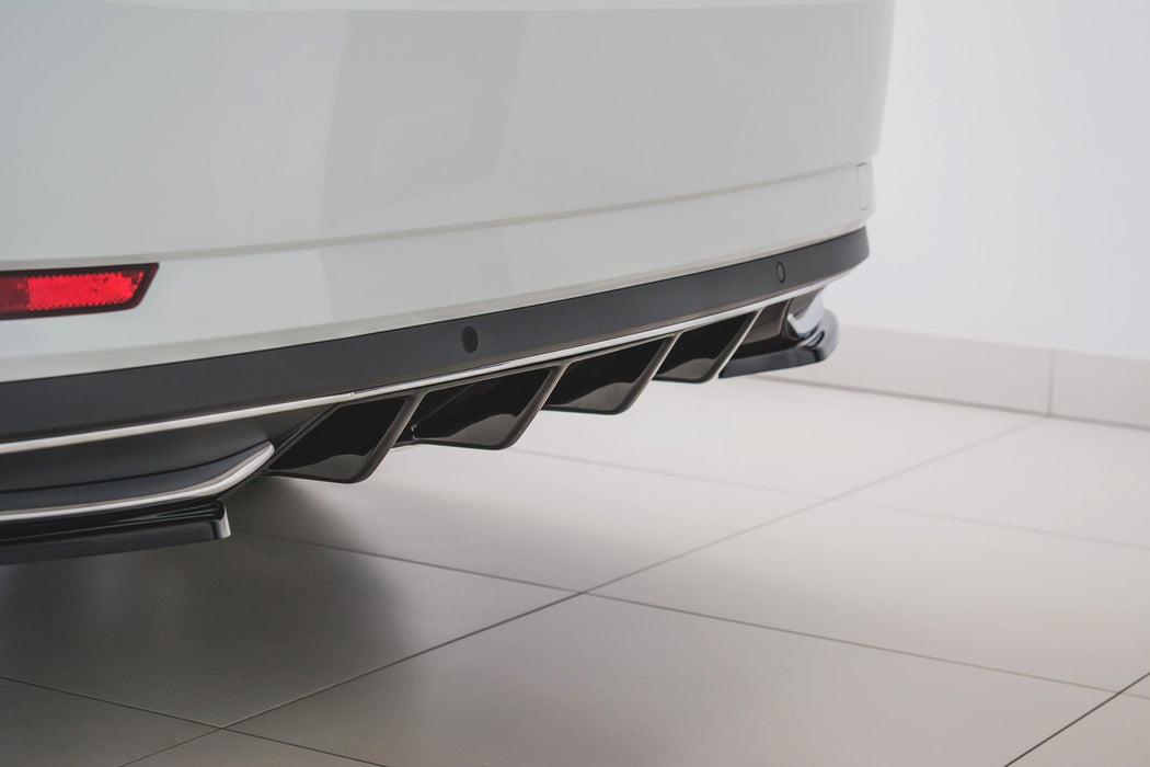 Maxton Design Rear Valance Skoda Superb Liftback / Combi Mk3 FL