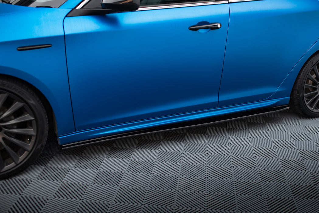 Maxton Design SIDE SKIRTS DIFFUSERS V.1  Alfa Romeo Giulietta
