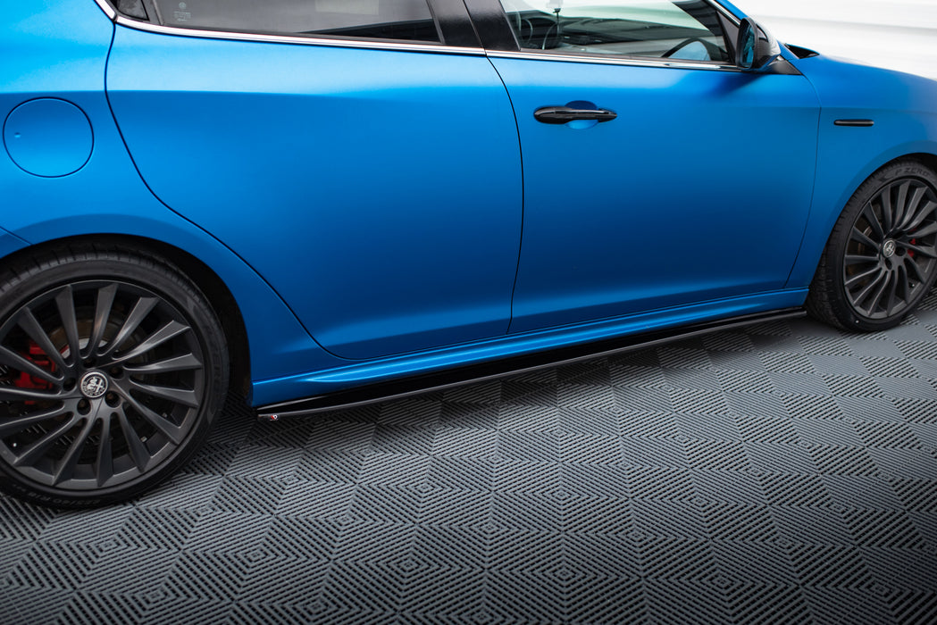 Maxton Design SIDE SKIRTS DIFFUSERS V.1  Alfa Romeo Giulietta