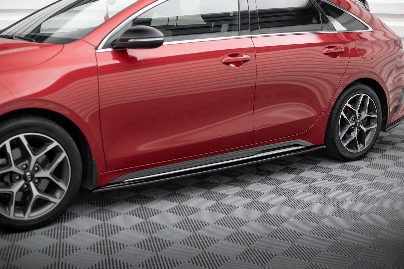 Maxton Design Side Skirts Diffusers Kia Ceed GT / GT-Line Mk3 / Procee ...