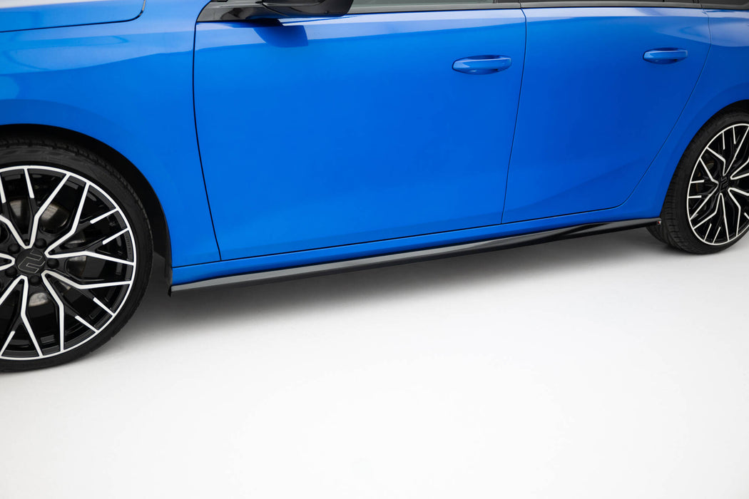 Maxton Design Side Skirts Diffusers Opel Astra Sports Tourer L (MK5)