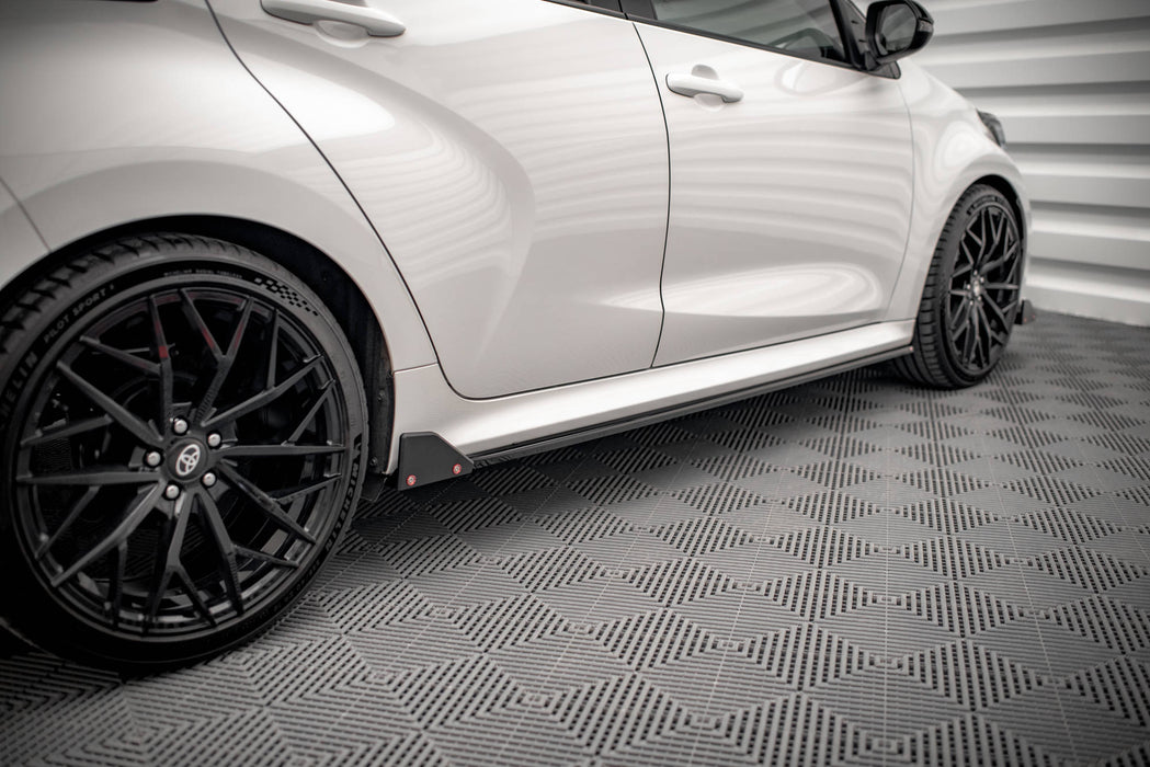 Maxton Design Side Skirts Diffusers  V.1 + Flaps Toyota Yaris Mk4