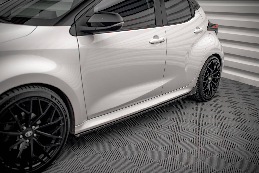 Maxton Design Side Skirts Diffusers  V.1 + Flaps Toyota Yaris Mk4