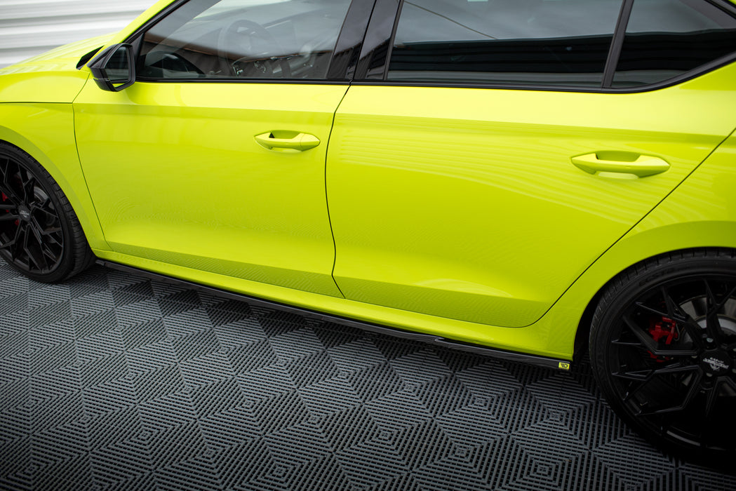 Maxton Design Side Skirts Diffusers V.1 Skoda Octavia RS Mk4