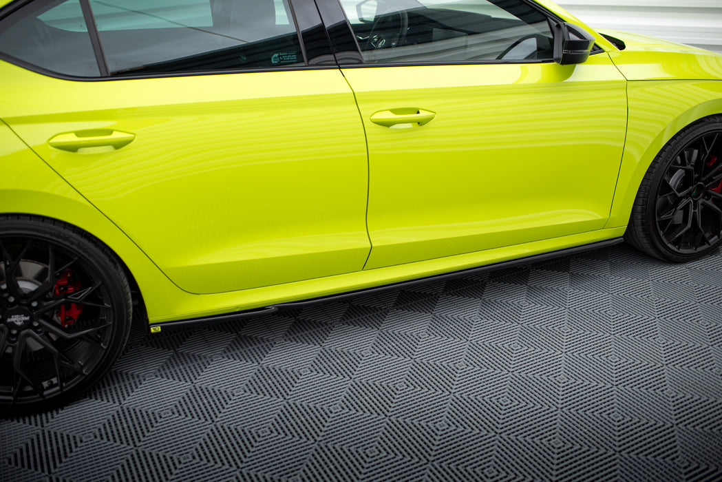 Maxton Design Side Skirts Diffusers V.1 Skoda Octavia RS Mk4